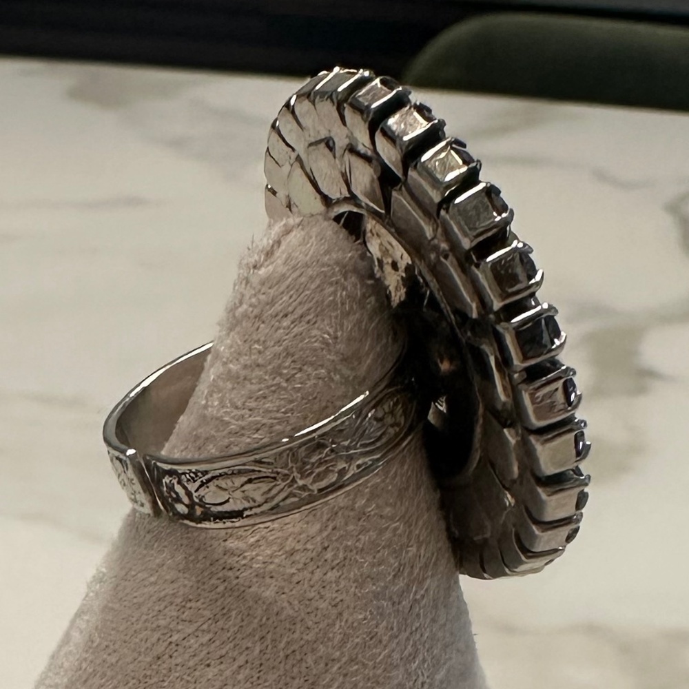 Danny Pollak - Silver Plated Amethyst & Violet Crystal Sun Face Statement Ring - Picture 7 of 16